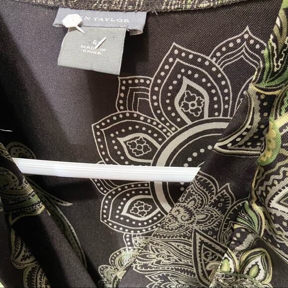 Ann Taylor 100% Silk Blouse Collar Waterfall All Over Print Button Brown 4 S - Picture 2 of 4
